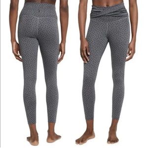 NIKE Women's YOGA Dots Twist 7/8 High-Rise Tight Leggings NWT  LARGE MSRP:$70